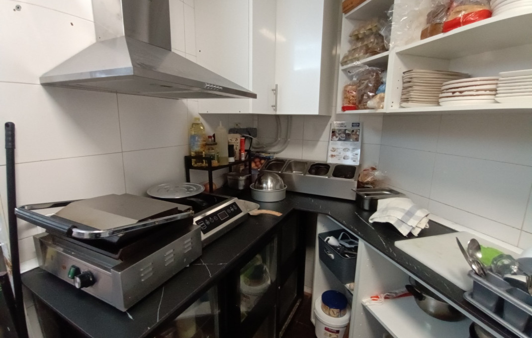 Traspaso - Obradores y/o Panaderias -
Barcelona - Sants