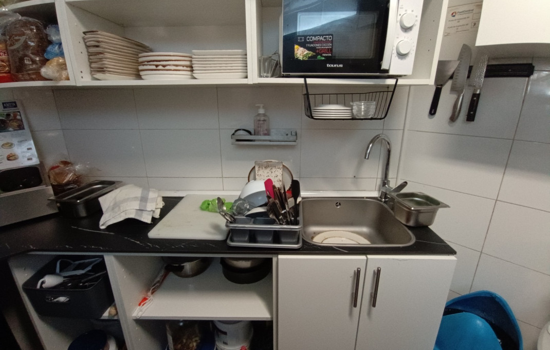 Traspaso - Obradores y/o Panaderias -
Barcelona - Sants