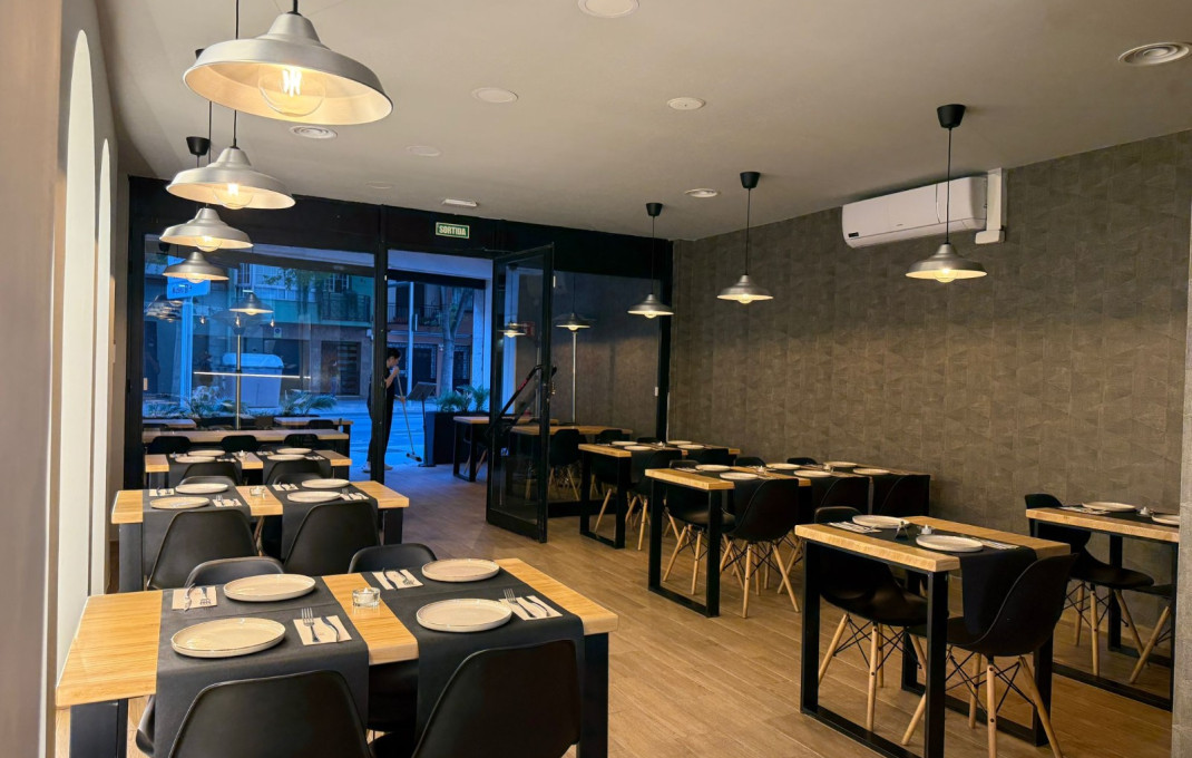 Transfert - Restaurant -
Gavá