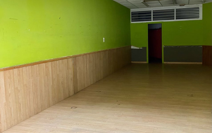 Venta - Local comercial -
Mollet