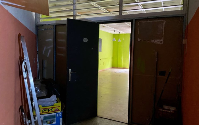 Venta - Local comercial -
Mollet