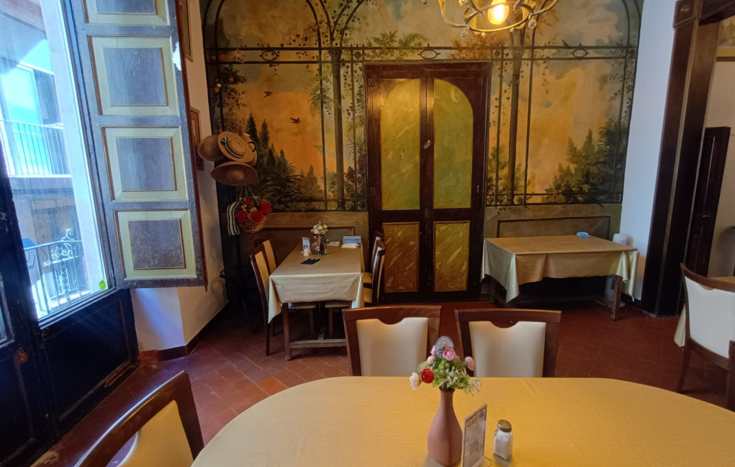 Traspaso - Restaurante -
Barcelona - Ciutat Vella