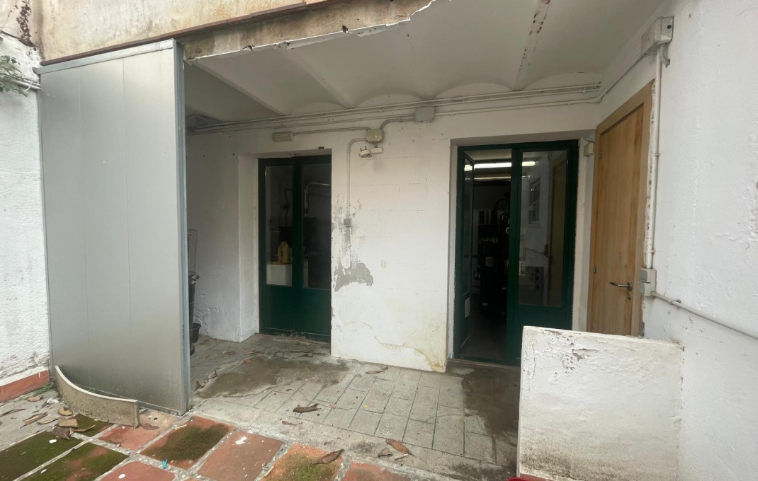 Traspaso - Obradores y/o Panaderias -
Barcelona - Sant Antoni