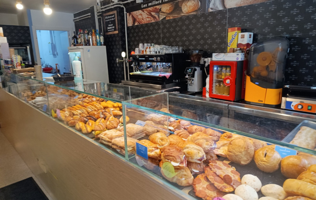 Traspaso - Obradores y/o Panaderias -
Barcelona - Sant Martí