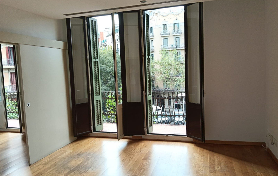 Revente - Piso -
Barcelona - Eixample