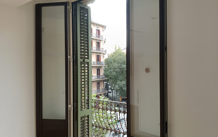 Revente - Piso -
Barcelona - Eixample