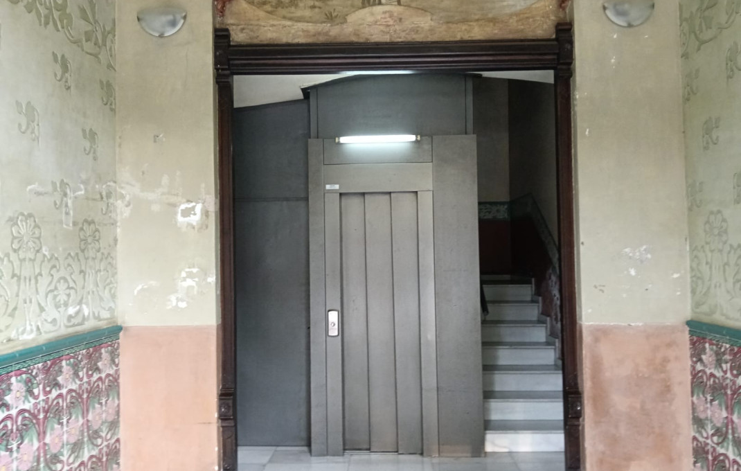 Revente - Piso -
Barcelona - Eixample