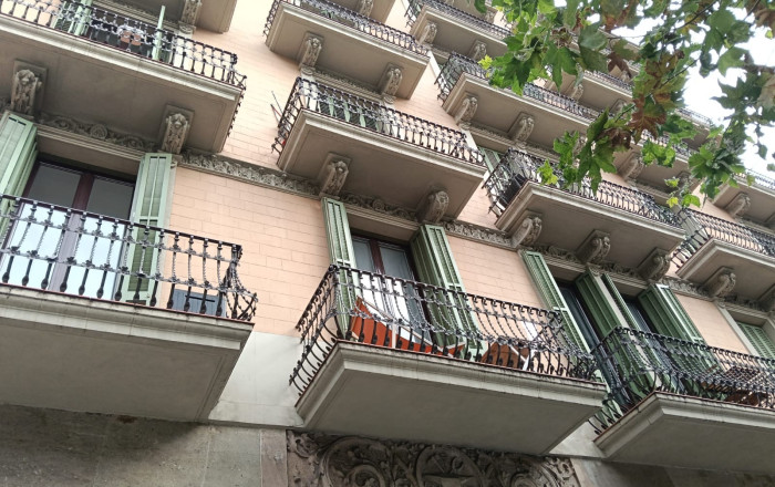 Revente - Piso -
Barcelona - Eixample