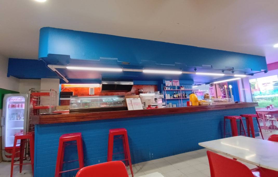 Traspaso - Licencia C2 -
Barcelona - Sarria-Sant Gervasi