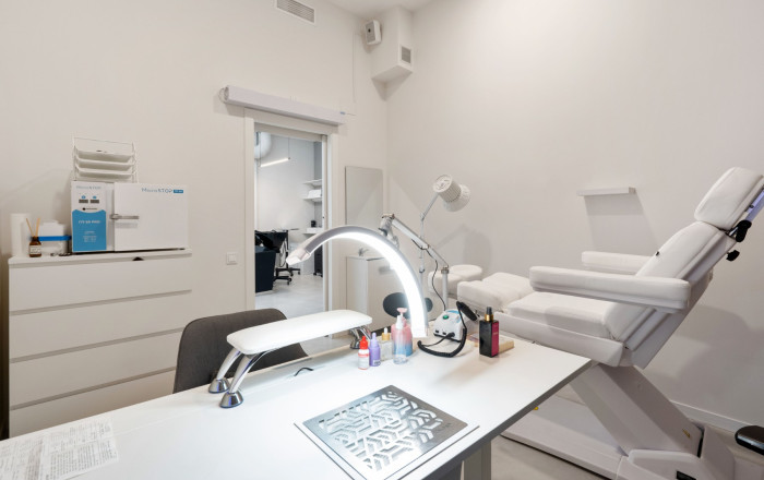 Venta en rentabilidad - Local comercial -
Barcelona - Gràcia