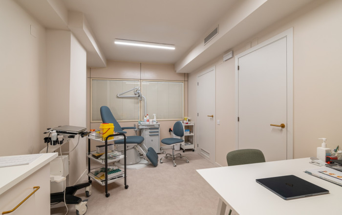 Venta en rentabilidad - Clinica -
Barcelona - Les corts