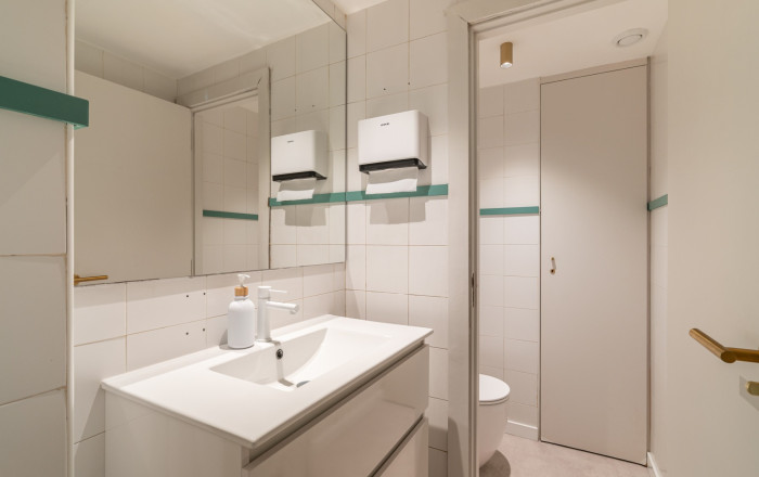 Venta en rentabilidad - Clinica -
Barcelona - Les corts