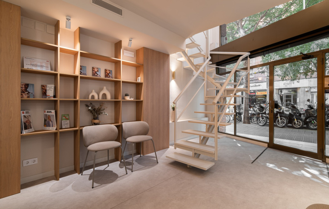 Venta en rentabilidad - Clinica -
Barcelona - Les corts