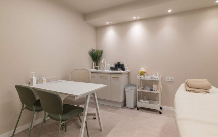 Venta en rentabilidad - Clinica -
Barcelona - Les corts