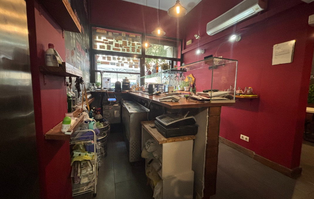 Traspaso - Bar Restaurante -
Barcelona - Eixample