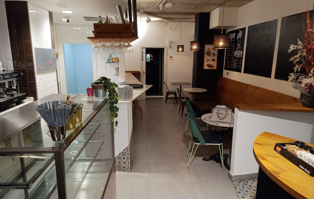 Traspaso - Obradores y/o Panaderias -
Barcelona - Les corts