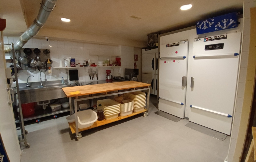 Traspaso - Obradores y/o Panaderias -
Barcelona - Les corts