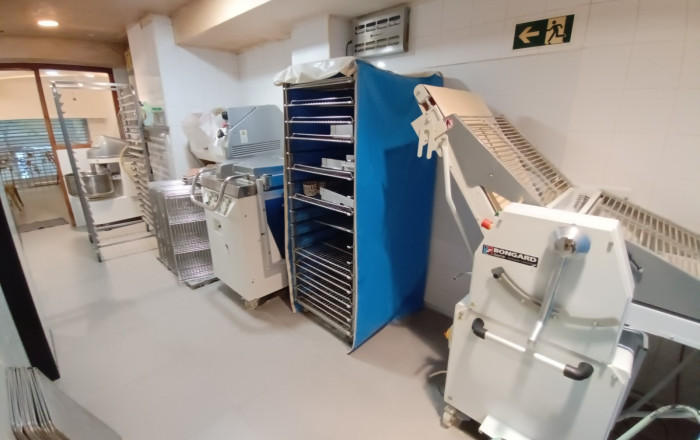 Traspaso - Obradores y/o Panaderias -
Barcelona - Les corts