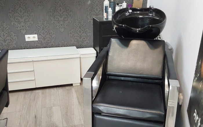 Traspaso - Peluquerias y Estetica -
Terrassa