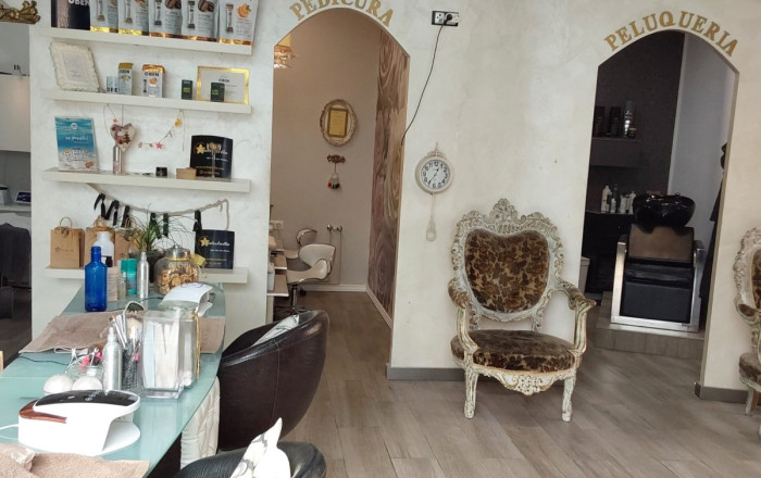 Traspaso - Peluquerias y Estetica -
Terrassa