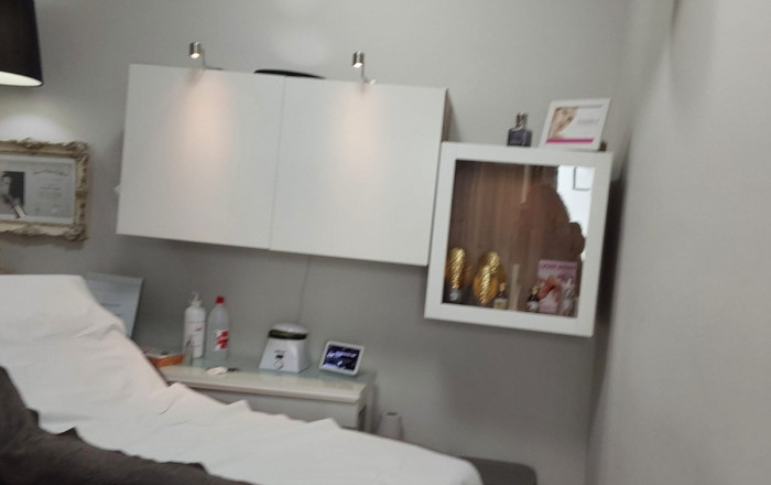 Traspaso - Peluquerias y Estetica -
Terrassa