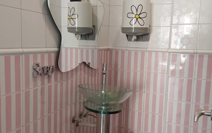 Traspaso - Peluquerias y Estetica -
Terrassa