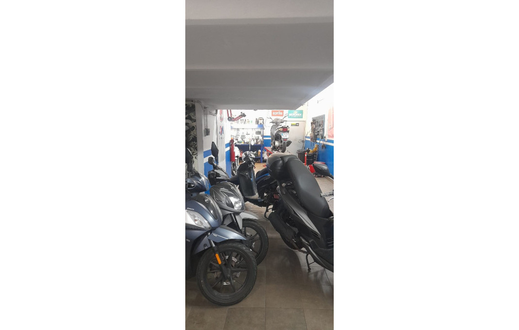 Transfert - atelier mécanique -
Barcelona - Eixample Derecho