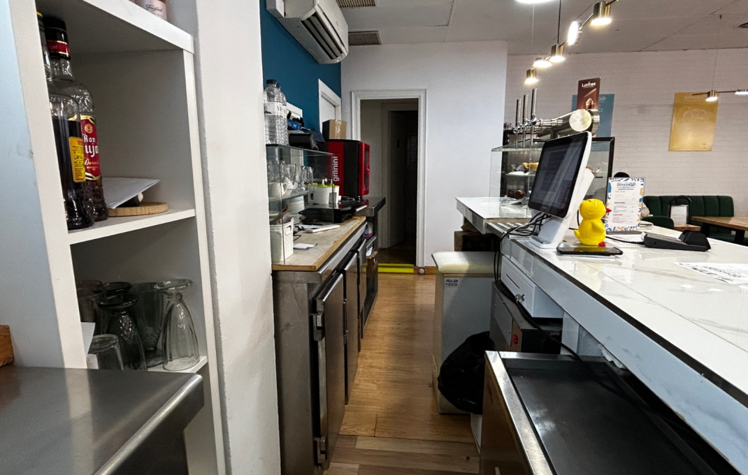 Traspaso - Obradores y/o Panaderias -
Barcelona - Sant Andreu