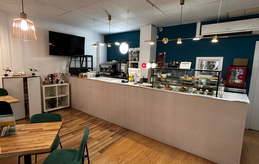 Traspaso - Obradores y/o Panaderias -
Barcelona - Sant Andreu