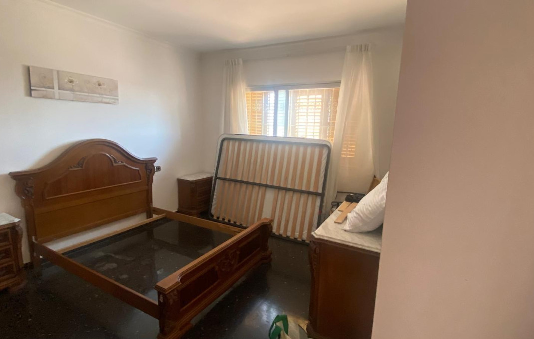 Alquiler - Casa -
Blanes