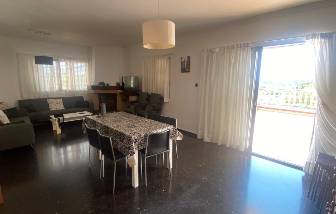 Alquiler - Casa -
Blanes