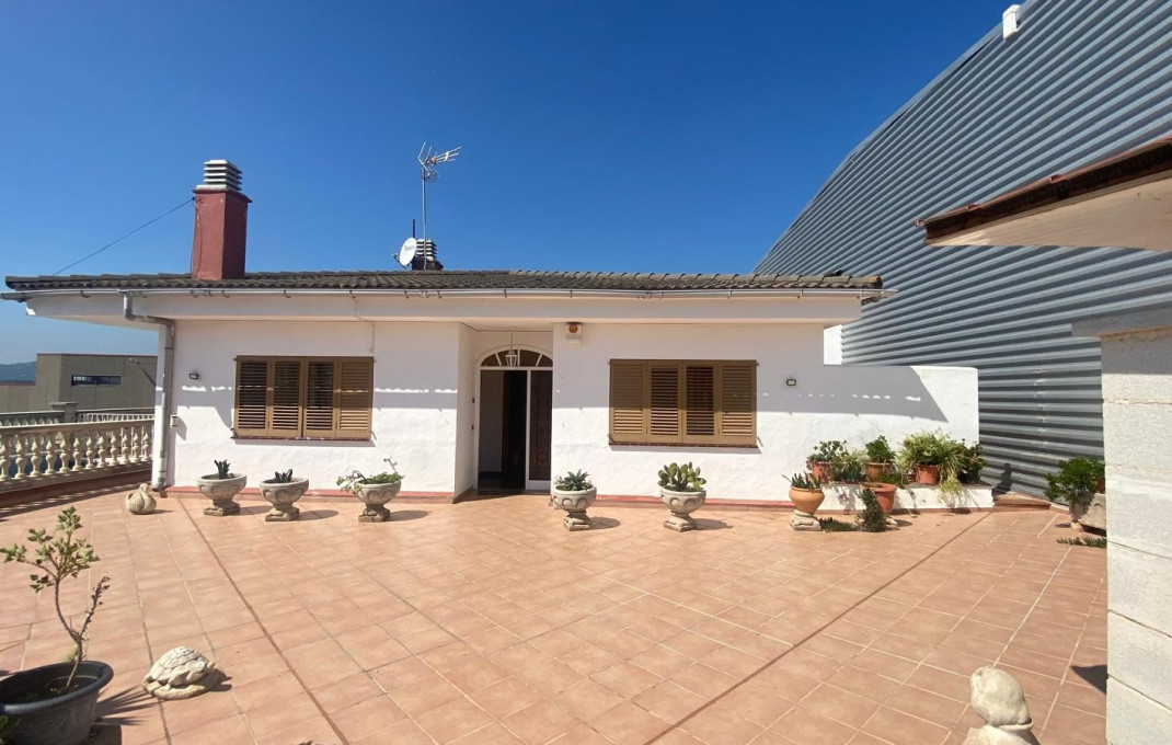 Alquiler - Casa -
Blanes