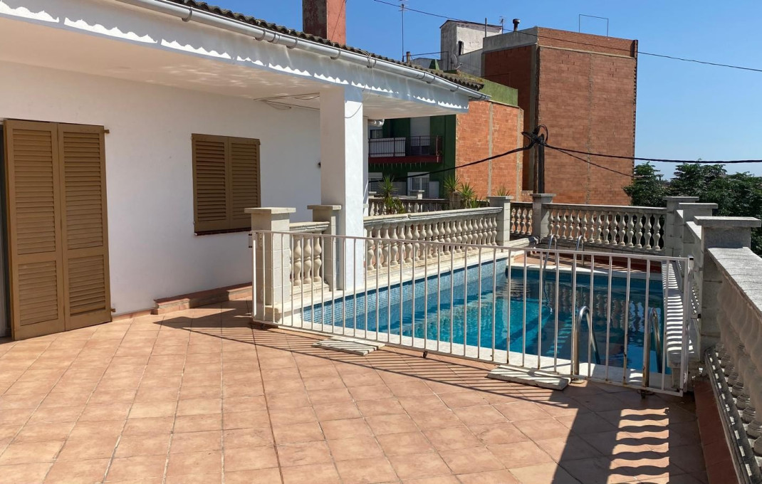 Alquiler - Casa -
Blanes