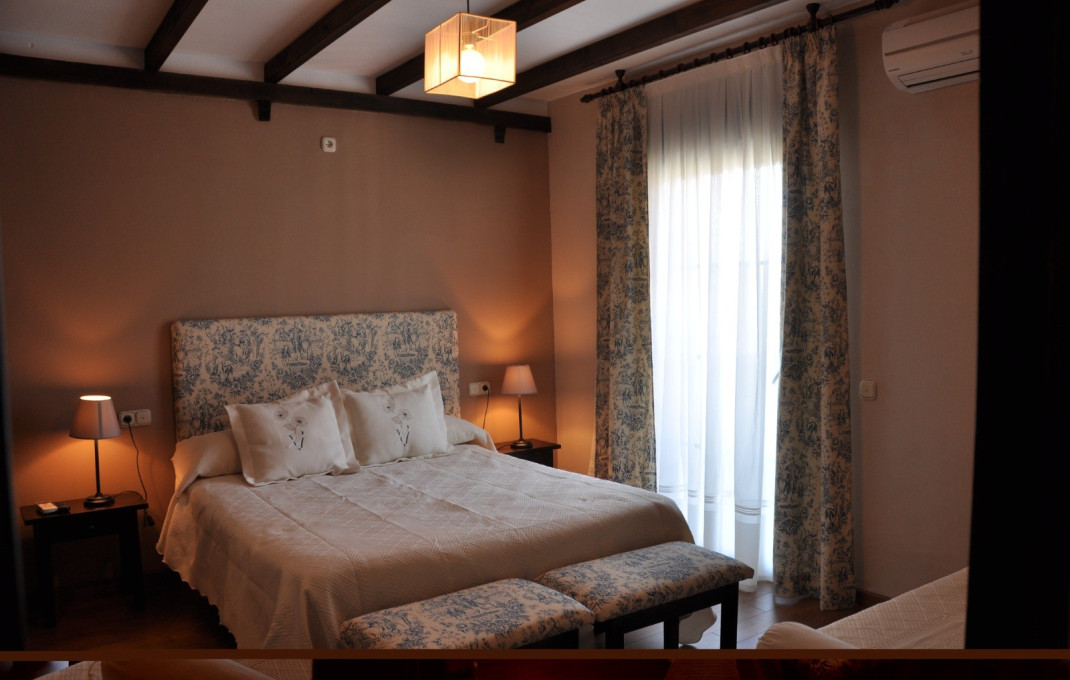 Sale - Apartamentos Turísticos -
Salamanca  - Sotoserrana 