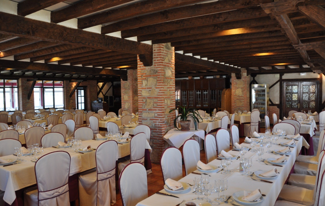 Sale - Apartamentos Turísticos -
Salamanca  - Sotoserrana 