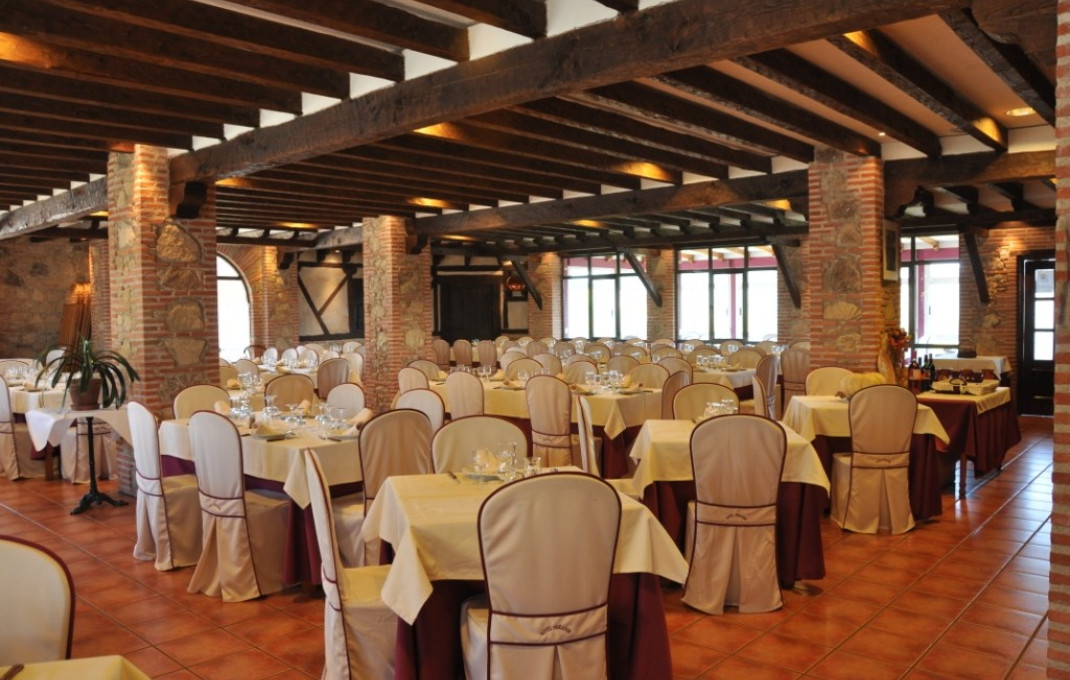 Sale - Apartamentos Turísticos -
Salamanca  - Sotoserrana 