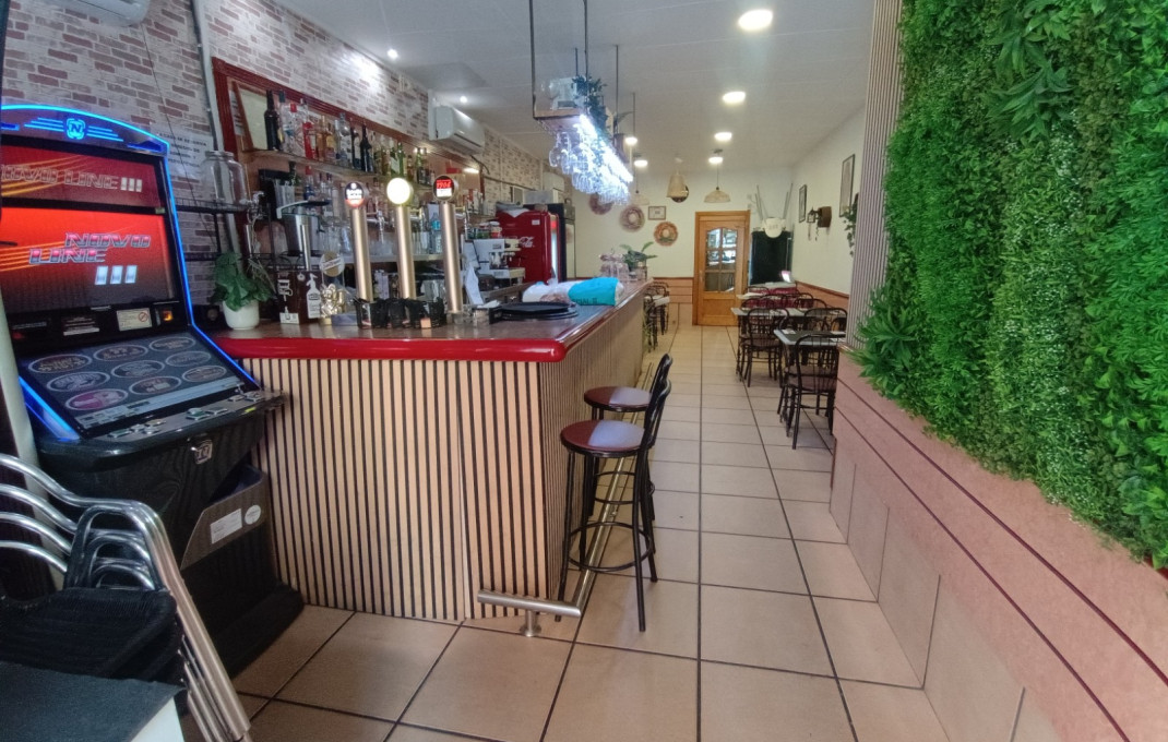 Traspaso - Bar Restaurante -
Barcelona - Sant Martí