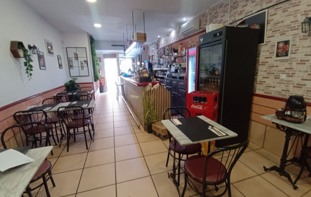 Traspaso - Bar Restaurante -
Barcelona - Sant Martí