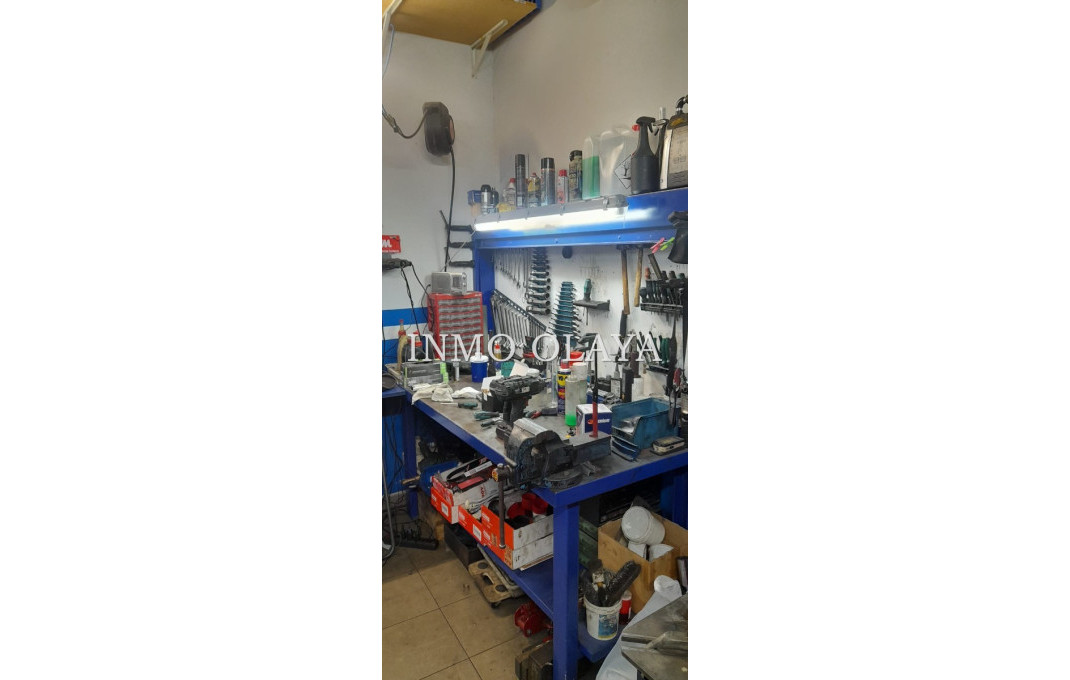 Transfert - atelier mécanique -
Barcelona - Eixample Derecho