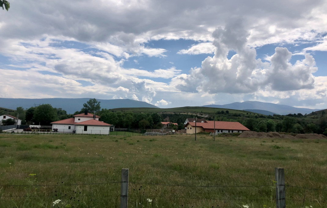 Venta - Hoteles -
Reinosa - Hermandad de Campoo de Suso