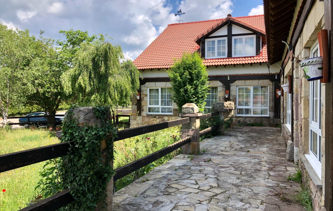 Venta - Hoteles -
Reinosa - Hermandad de Campoo de Suso