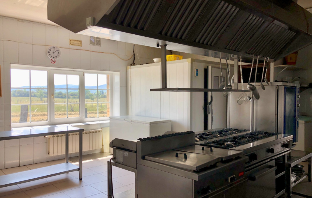 Venta - Hoteles -
Reinosa - Hermandad de Campoo de Suso