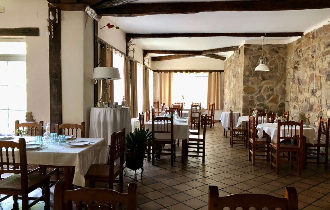 Venta - Hoteles -
Reinosa - Hermandad de Campoo de Suso