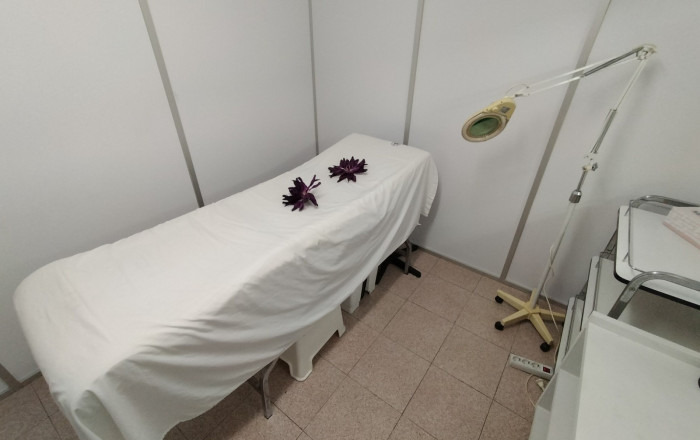 Venta - Local comercial -
Barcelona - Eixample Derecho