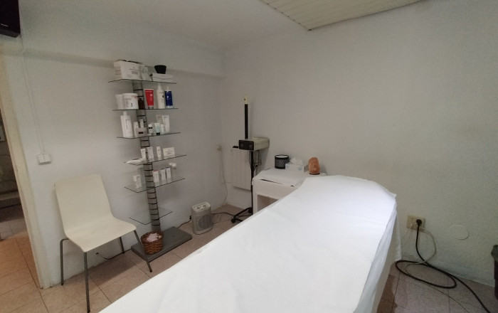 Venta - Local comercial -
Barcelona - Eixample Derecho