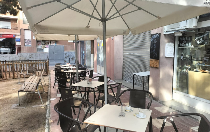 Transfert - Bar-Cafeteria -
Mataró - Via Europa - Parque Central