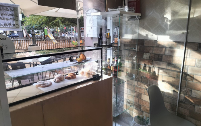 Transfert - Bar-Cafeteria -
Mataró - Via Europa - Parque Central