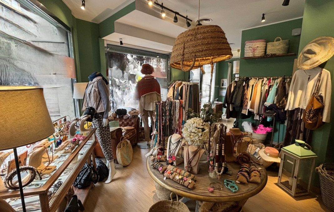 Transfer - Tiendas -
Barcelona - Sarria-Sant Gervasi