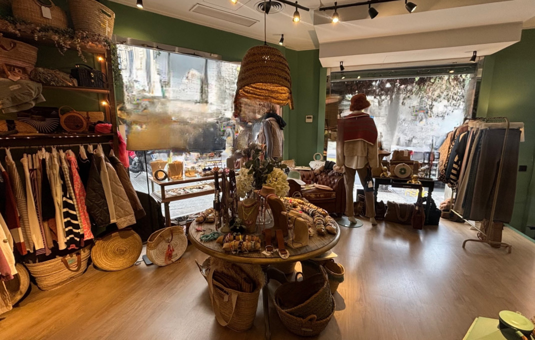 Transfer - Tiendas -
Barcelona - Sarria-Sant Gervasi