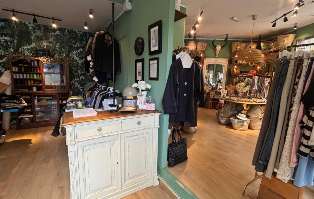 Transfer - Tiendas -
Barcelona - Sarria-Sant Gervasi